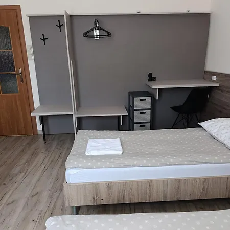 Poza Szlakiem Kwatera prywatna *